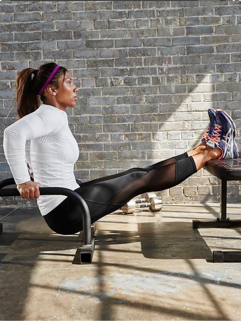 ATHLETA Black LASER MESH SONAR Capri Yoga Pants Leggings S